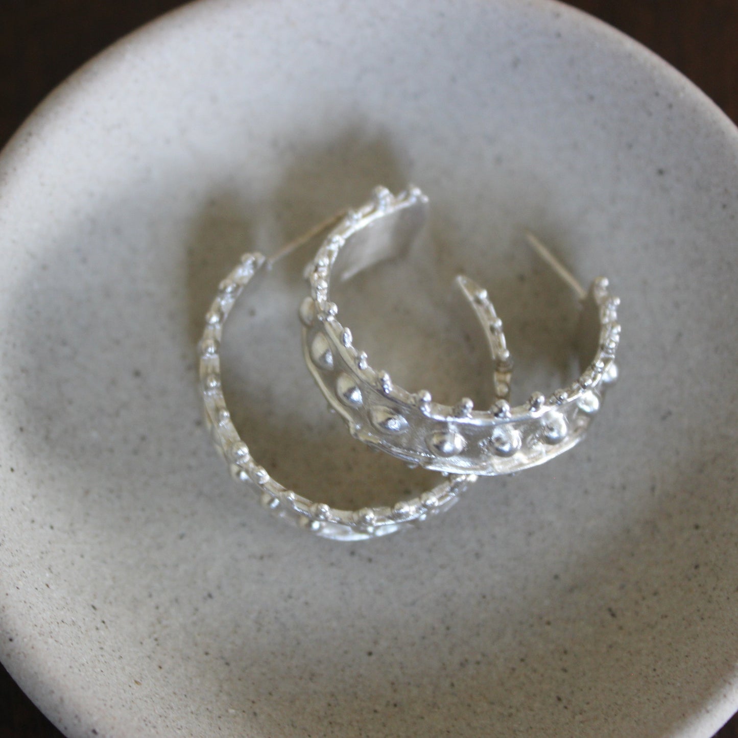 THE SANTOS HOOPS