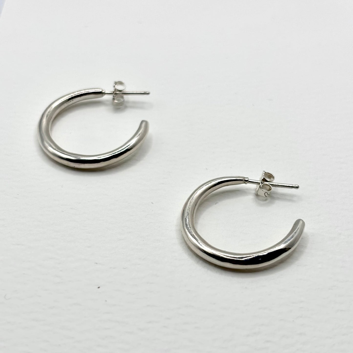 LARGE ORGANIC CHUNKY HOOPS