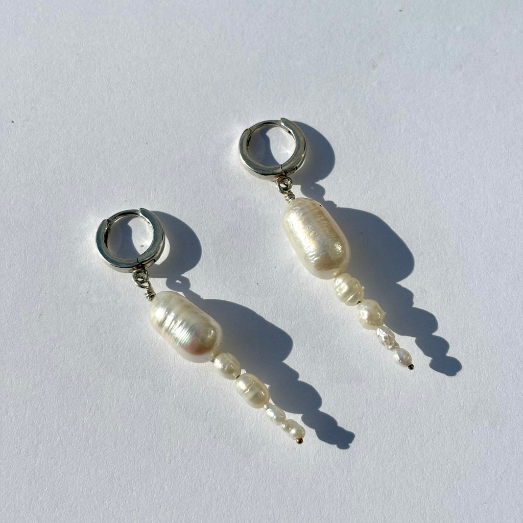 PEARL DANGLE EARRINGS