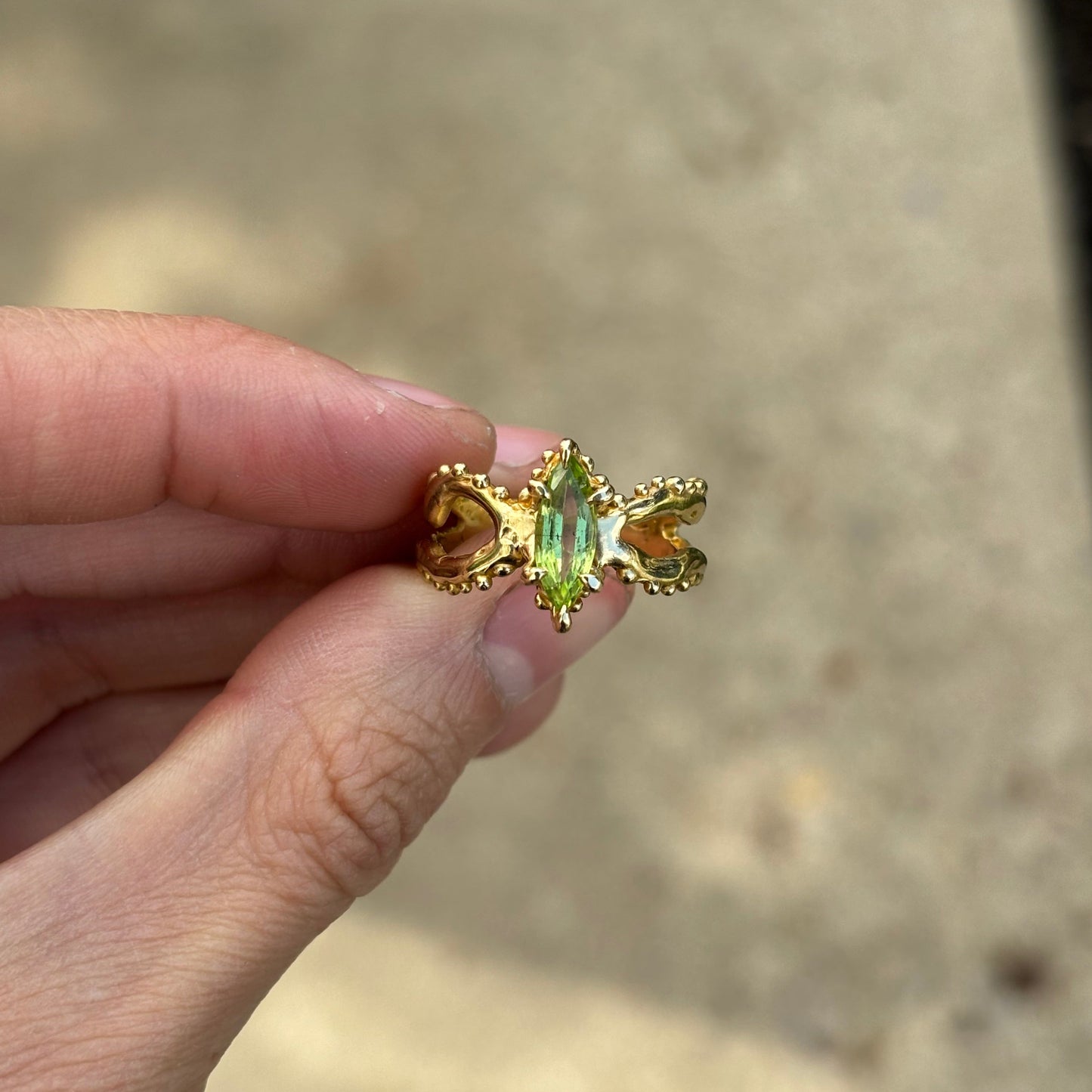 PERIDOT RING