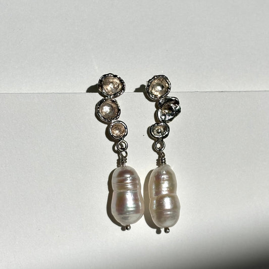 PEARL DANGLE EARRINGS