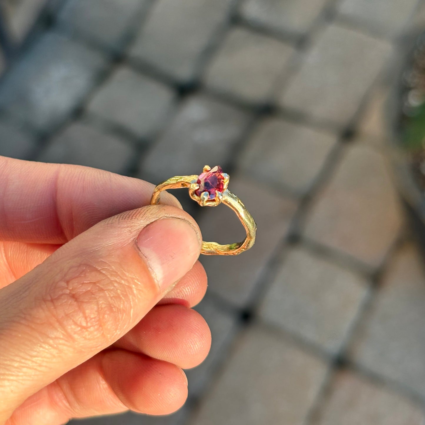 GARNET RING