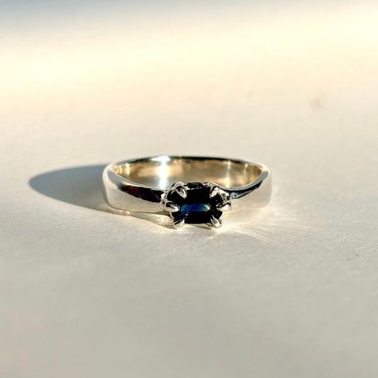 SAPPHIRE RING