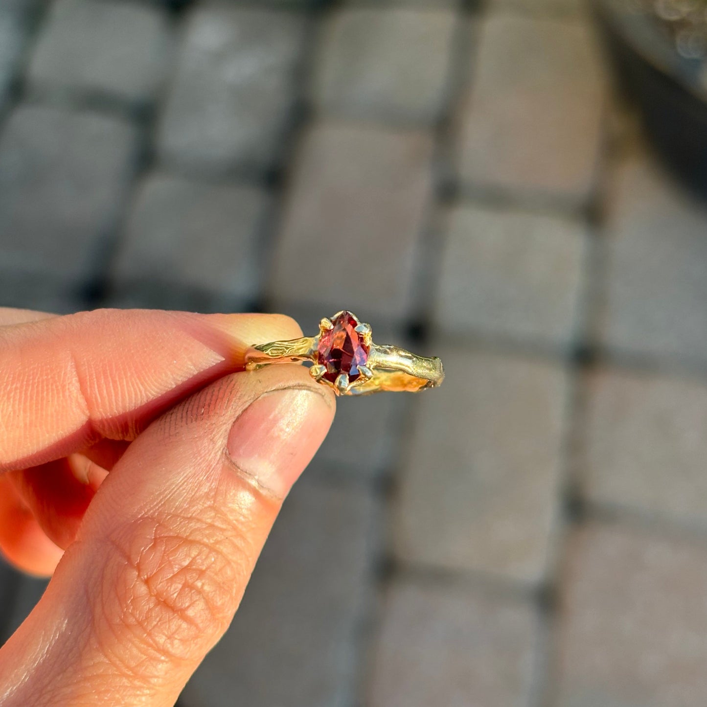 GARNET RING