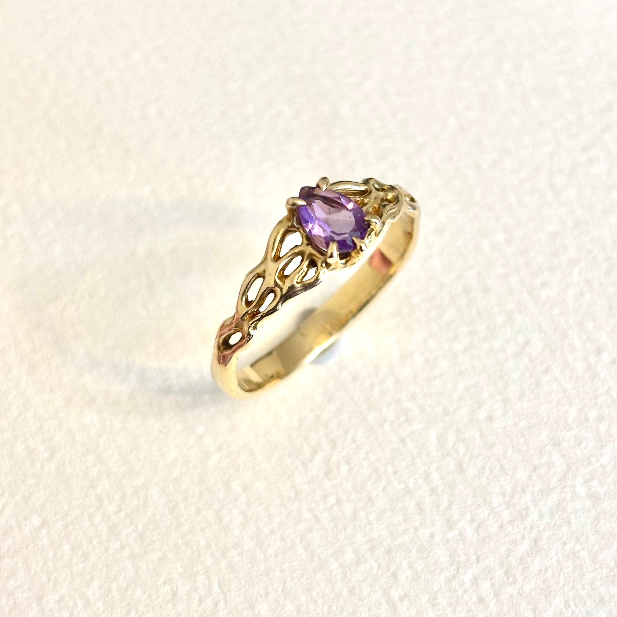 AMETHYST RING