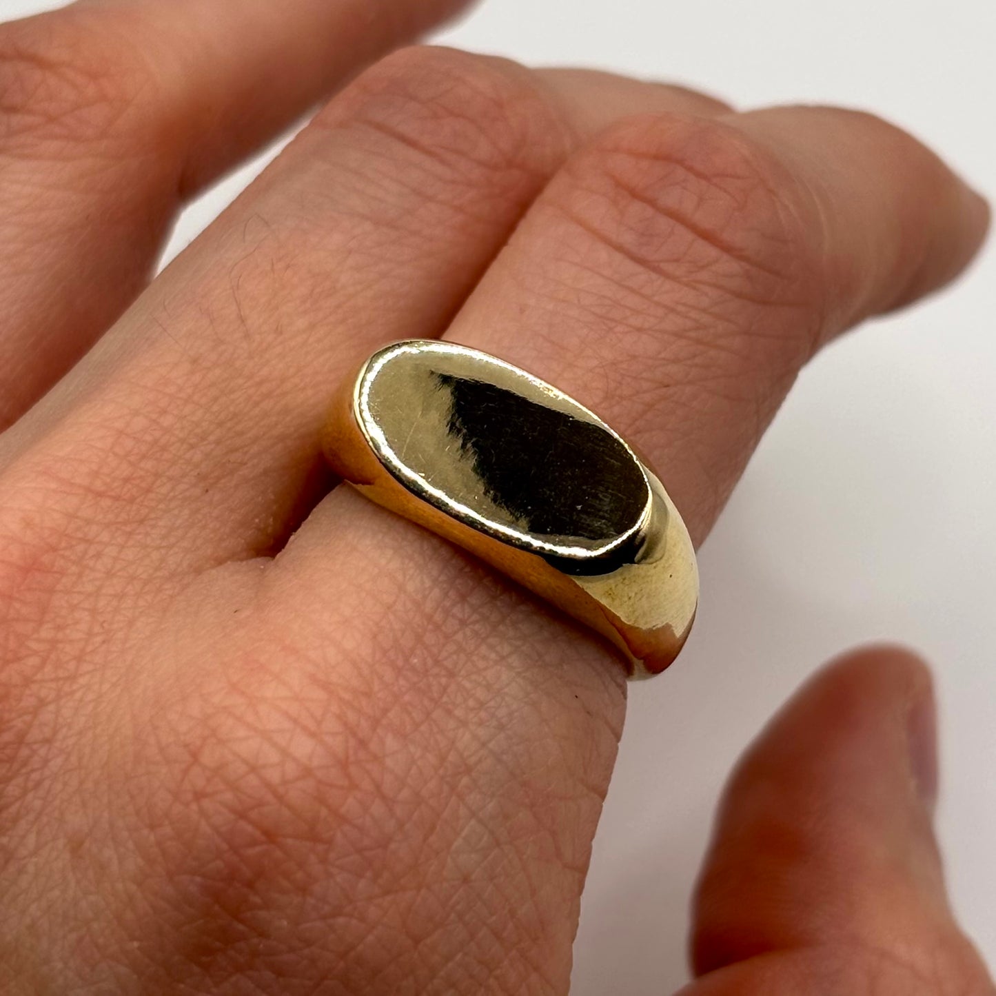 CHUNKY SIGNET RING