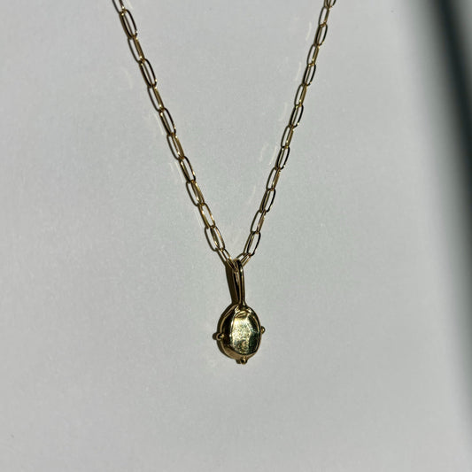 GOLD PENDANT NECKLACE