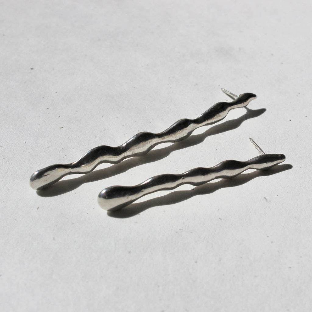 THE RAINDROP EARRINGS